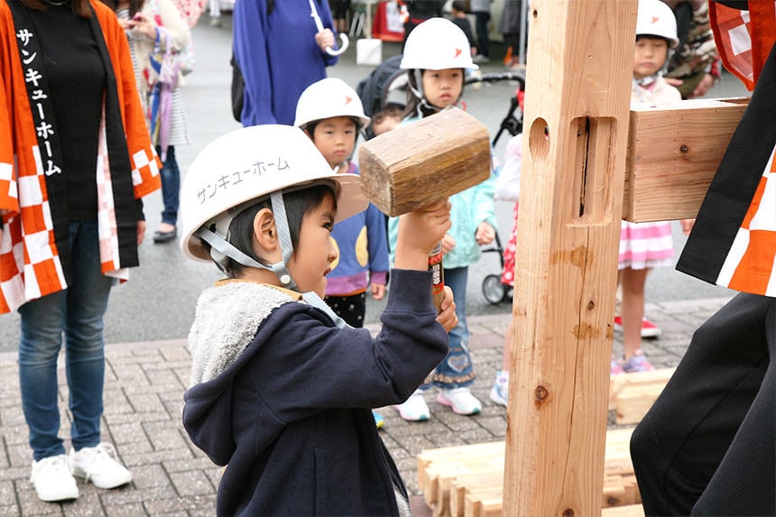 ちびっこ大工の本格お家づくり体験の様子02